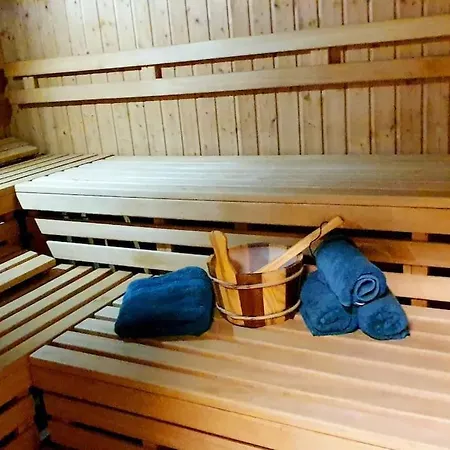 Urlaub Auf 1.000 Meter Hoehe Mit Pool Und Sauna شقة Schönwalde